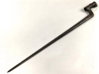 Frankreich, Tüllenbajonett Modell 1866/74 modifiziert für Carabine de gendarmerie a cheval, Sperring fehlt,  Länge 57,5 cm, Tüllenlänge 6 cm , ungereinigt