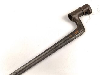 Frankreich, Tüllenbajonett Modell 1866/74 modifiziert für Carabine de gendarmerie a cheval, Sperring fehlt,  Länge 57,5 cm, Tüllenlänge 6 cm , ungereinigt