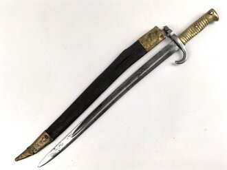 Bayern, Seitengewehr für Werder Gewehr Modell 1869, erleichtertes Modell, Scheidenbleche beschädigt, Naht des Scheidenleder offen, Leder weich, diverse Markierungen auf den Metallteilen, Herstellersteller W&ST (?), schlecht lesbar