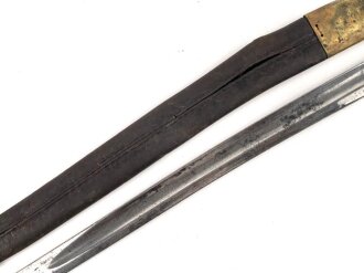 Bayern, Seitengewehr für Werder Gewehr Modell 1869, erleichtertes Modell, Scheidenbleche beschädigt, Naht des Scheidenleder offen, Leder weich, diverse Markierungen auf den Metallteilen, Herstellersteller W&ST (?), schlecht lesbar