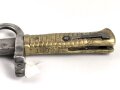 Bayern, Seitengewehr für Werder Gewehr Modell 1869, erleichtertes Modell, Scheidenbleche beschädigt, Naht des Scheidenleder offen, Leder weich, diverse Markierungen auf den Metallteilen, Herstellersteller W&ST (?), schlecht lesbar