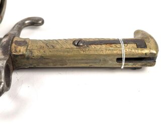 Württemberg, Pionierfaschinenmesser Modell 1871, mit Klinge älterer Ausführung, Hersteller FA Hermes Solingen, Klingenlänge 44,8 cm, Gesamtlänge mit Scheide 58 cm, Truppenstempel, Abnahmestempel 97 W, die Scheidenbeschläge gereinigt