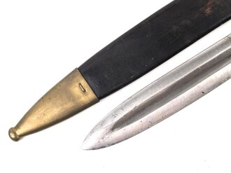 Württemberg, Pionierfaschinenmesser Modell 1871, mit Klinge älterer Ausführung, Hersteller FA Hermes Solingen, Klingenlänge 44,8 cm, Gesamtlänge mit Scheide 58 cm, Truppenstempel, Abnahmestempel 97 W, die Scheidenbeschläge gereinigt