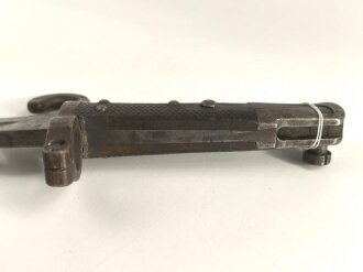 Österreich, Jatagan Seitengewehr Werndl Modell 1870, zum Infanterie- und Jägergewehr M1867/77.ohne Scheide, mit Abnahmemarke in Form des Doppeladlers, Herstellermarken auf der Klinge  und weitere Marken auf der Parierstange