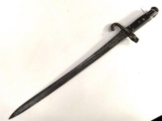 Österreich, Jatagan Seitengewehr Werndl Modell 1870, zum Infanterie- und Jägergewehr M1867/77.ohne Scheide, mit Abnahmemarke in Form des Doppeladlers, Herstellermarken auf der Klinge  und weitere Marken auf der Parierstange
