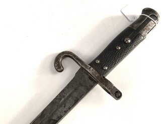 Österreich, Jatagan Seitengewehr Werndl Modell 1870, zum Infanterie- und Jägergewehr M1867/77.ohne Scheide, mit Abnahmemarke in Form des Doppeladlers, Herstellermarken auf der Klinge  und weitere Marken auf der Parierstange