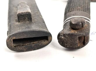 Österreich, Jatagan Seitengewehr Werndl Modell 1867, zum Infanterie- und Jägergewehr M1867/77., mit Abnahmemarke in Form des Doppeladlers, Herstellermarken auf der Klinge  und weitere Marken auf der Parierstange, ungereinigt,