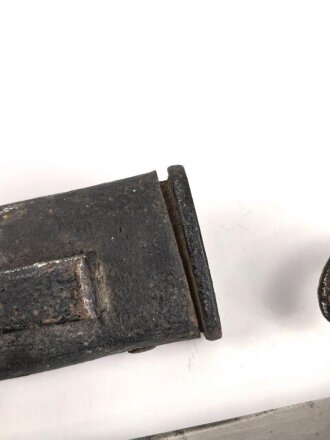 Österreich, Jatagan Seitengewehr Werndl Modell 1867, zum Infanterie- und Jägergewehr M1867/77., mit Abnahmemarke in Form des Doppeladlers, Herstellermarken auf der Klinge  und weitere Marken auf der Parierstange, ungereinigt,