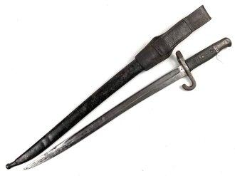 Österreich, Seitengewehr Modell 1870, ungereinigt, mit Koppelschuh, Herstellermarke auf Klingenansatz, Drückerfede bzw Drückerknopf entfernt und mit Zinn ausgefüllt,