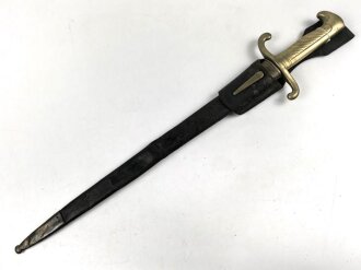 Preußen, Kaiserreich,Faschinenmesser Modell 1864 U/M, Eigentumstück mit Koppelschuh, dieser auf der Rückseite mit Nagelloch, Hersteller Solingen, Scheidennaht an 2 Stelle ca 10 cm offen , Leder hart