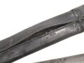Preußen, Kaiserreich,Faschinenmesser Modell 1864 U/M, Eigentumstück mit Koppelschuh, dieser auf der Rückseite mit Nagelloch, Hersteller Solingen, Scheidennaht an 2 Stelle ca 10 cm offen , Leder hart