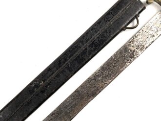 Sachsen, Faschinenmesser Modell 1845 , Truppenstempel auf Parierstange, Königskrone auf Parierstangenende, Scheide mit ungewöhnlicher Befestigung, ähnlich Bayern, jedoch passgenau, Ortblech fehlt, Leder biegsam