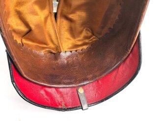 1. Weltkrieg Preussen, Pickelhaube für einen Offizier der Artillerie. Kriegsfertigung in gutem Gesamtzustand