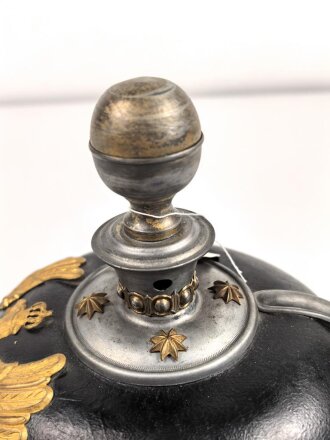 1. Weltkrieg Preussen, Pickelhaube für einen Offizier der Artillerie. Kriegsfertigung in gutem Gesamtzustand