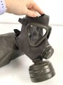 Bundeswehr, Schutzmaske Modell 62 mit Filter FE55 in Tasche. Reissverschluss wie immer schwer gängig