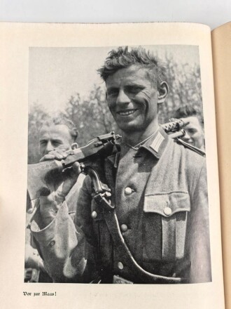 "Der Stoss in Frankreichs Herz" 106 Seiten, datiert 1941, unter DIN A4