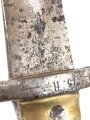 Preußen Kaiserreich, Seitengewehr Modell 1871 mit Säge, verschiedene Truppenstempel, Hersteller Kirschbaum Solingen, Lederscheide mit Knick aber fest, ungereinigt. Kammerstück von 1874