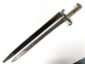 Preußen Kaiserreich, Seitengewehr Modell 1871 mit Säge, verschiedene Truppenstempel, Hersteller Kirschbaum Solingen, Lederscheide mit Knick aber fest, ungereinigt. Kammerstück von 1874