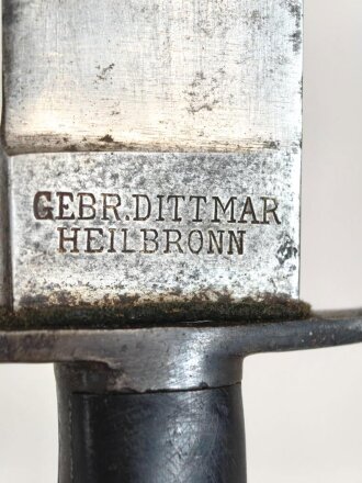 Jaglicher Hauer, Hersteller Gebrüder Dittmar Heilbronn,  mit dazugehöriger Tragevorrichtung, eventuell auch von württembergischen Jägereinheiten getragen, Scheidenspalt ca 5mm, keine Truppenstempel,