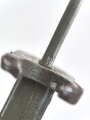 1.Weltkrieg Ersatzseitengewehr mit Koppelschuh, geprägter Stahlgriff, Originallack, Typ EB 47 mit ausgeprägter Laufkralle und Hohlkehle, Abnahmestempel auf Klingenrückenansatz, Gesamtlänge ohne Scheide 43 cm