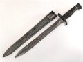 1.Weltkrieg Ersatzseitengewehr Typ EB 42  mit gerilltem Stahlgriff und Säge, Reste von schwarzem Originallack auf Stahlscheide, diese am Ort mit ca 6,5 cm offener Lötstelle.