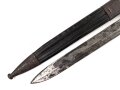 Kaiserreich, Seitengewehr Modell 1884/98 alter Art, mit Lederscheide , nummerngleicher Truppenstempel, Abnahmestempel auf Klinge W 88  und Kontrollmarken auf  Griffkasten   , Hersteller Alex Coppel Solingen, ungereinigt