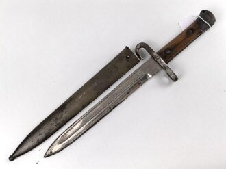 Österreich, Seitengewehr  Modell 1895 Mannlicher  für Stutzen, Eigentumstück,  Portepeeöse fehlt, Hersteller FGGY, Spitze der Klinge um ca 2 cm gekürz, Drücker fest