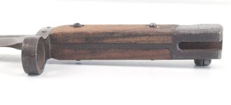 Österreich, Seitengewehr  Modell 1895 Mannlicher  für Stutzen, ohne Hilfskorn  Hersteller OEWG, Reste grüner Originallack auf Scheide