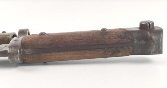 Österreich, Seitengewehr  Modell 1895 Mannlicher  für Stutzen, ohne Hilfskorn  Hersteller OEWG, Reste grüner Originallack auf Scheide