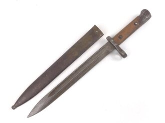 Österreich, Seitengewehr  Modell 1895 Mannlicher  für Stutzen, ohne Hilfskorn  Hersteller OEWG, Reste grüner Originallack auf Scheide