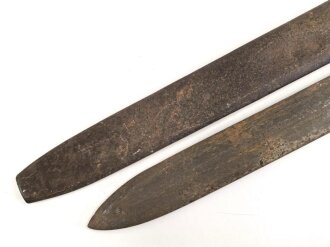 Österreich, Pionierfaschinenmesser Modell 1915  mit Scheide, Klinge  mit Doppeladler und R gestempelt, ungereinigt