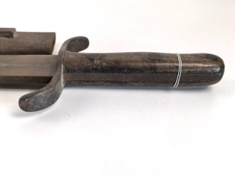 Österreich, Pionierfaschinenmesser Modell 1915  mit Scheide, Klinge  mit Doppeladler und R gestempelt, ungereinigt