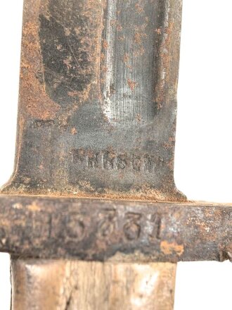 Italien, Seitengewehr Modell 1891/97 Carcano für Truppi Speziali für Gewehr Moschetto TS, Hersteller MA, Lederschride mit Messingbeschlägen, ungereinigt