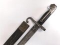 Italien, Seitengewehr Modell Vetterli 1870, Lederscheide mit Messingbeschlägen, ungereinigt, Scheide geschrumpft  ca 27 mm