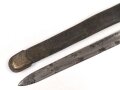 Italien, Seitengewehr Modell Vetterli 1870, Lederscheide mit Messingbeschlägen, ungereinigt, Scheide geschrumpft  ca 27 mm