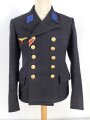 Kriegsmarine,  dunkelblauer Überzieher ( sogenannter Collani ) für einen Artilleriegefreiten. Eigentumstück in gutem Zustand, die Effekten höchstwahrscheinlich original vernäht