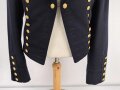Kriegsmarine,  dunkelblaue Paradejacke für einen Bootsmann. Kammerstück von 1936, die Effekten original vernäht. Guter Zustand