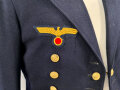 Kriegsmarine,  dunkelblaue Paradejacke für einen Bootsmann. Kammerstück von 1936, die Effekten original vernäht. Guter Zustand