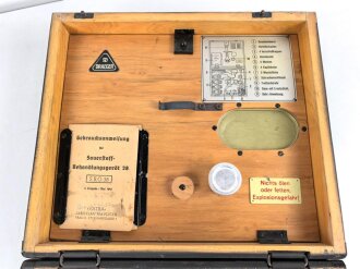 Sauerstoff Behandlungsgerät 38 ( o.Fl.) Sehr guter Zustand, ungereinigt. Gebrauchsanweisung von Havlicek Prag. Luftwaffenblauer Originallack