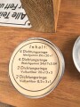 Sauerstoff Behandlungsgerät  mit 6 Masken , Auergesellschaft 1938. Transportkasten alt überlackiert und markiert " L.A.B.4"