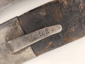 Württemberg, Faschinenmesser Modell 1829 , typisches Stahlgefäß, verschiedene Truppenstempel, ohne Herstellermarke, Lederscheide  fest, ungereinigt