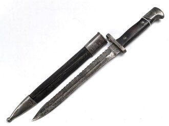 Bayern, Seitengewehr Modell 71/84 mit Säge  Hersteller Weyersberg Kirschbaum Solingen, bayrischer Truppenstempel auf Parierstange, Abnahme W 88 und L mit Krone 91 , O mit Krone, Scheidennaht offen , Leder weich