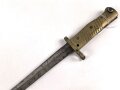 1.Weltkrieg Ersatzseitengewehr mit geriffeltem Messinggriff ohne Scheide, Reinigungsloch,  mit ausgeprägter Laufkralle und dreikantiger Klinge