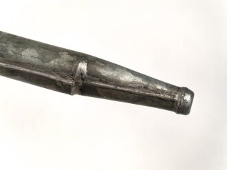1.Weltkrieg, Kaiserreich, Orgelpfeifenscheide für Ersatzseitengewehre mit dreikantiger Klinge, Kantenöffnung 29cm zu 21cm zu 21cm , neuzeitliche Fertigung