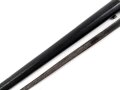 1.Weltkrieg Ersatzseitengewehr mit glattem Stahlgriff und Dillenbajonettklinge ,  ausgeprägte Laufkralle 17 mm , Klingenlänge 43,7 cm , Scheide nachgefertigt, komplett gespachtelt und nachlackiertes Stück, Drücker fest,