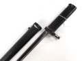 1.Weltkrieg Ersatzseitengewehr mit glattem Stahlgriff und Dillenbajonettklinge ,  ausgeprägte Laufkralle 17 mm , Klingenlänge 43,7 cm , Scheide nachgefertigt, komplett gespachtelt und nachlackiertes Stück, Drücker fest,