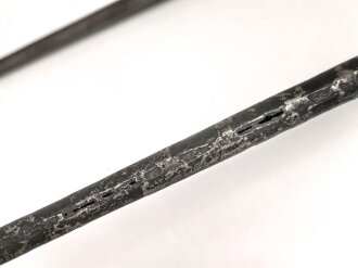 1.Weltkrieg Ersatzseitengewehr aus  russischem Mosin Nagant Bajonett mit deutscher Orgelpfeifenscheide , gereinigt, starke Rostschäden, Verriegelungsring dreht sich