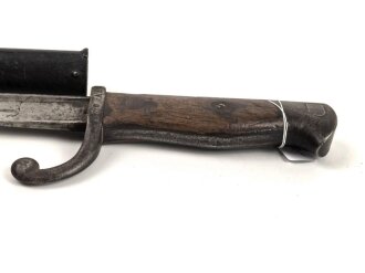 1.Weltkrieg Ersatzseitengewehr EB 90 aus belgischem Comblain Modell 1882 Garde Civique,  Scheide mit Originallack, deutscher Abnahmestempel auf Knaufoberseite,