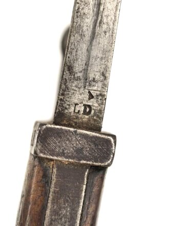 1.Weltkrieg Ersatzseitengewehr EB 90 aus belgischem Comblain Modell 1882 Garde Civique,  Scheide mit Originallack, deutscher Abnahmestempel auf Knaufoberseite,