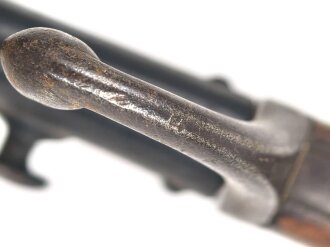 1.Weltkrieg Ersatzseitengewehr EB 90 aus belgischem Comblain Modell 1882 Garde Civique,  Scheide mit Originallack, deutscher Abnahmestempel auf Knaufoberseite,